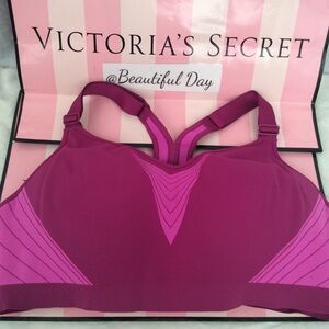 Victoria’s Secret sport bra